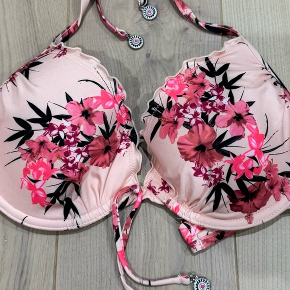 Underwire Bikini Top - Picture 7 of 7